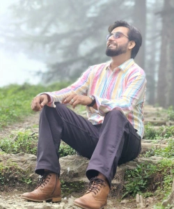Zeeshan khan